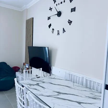 Apartment 4 Season