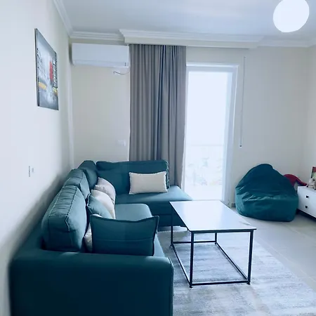 4 Season Apartment *